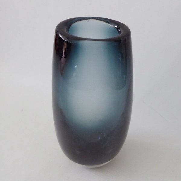 Vintage 1960s Whitefriars 9653 9.5" Indigo art glass vase, tall ovoid mid centur - Image 6