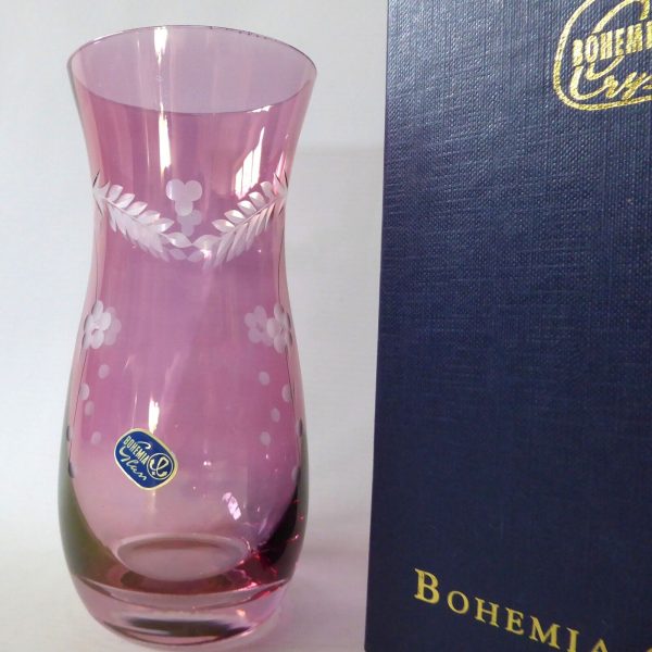 Vintage Bohemia Glass boxed pink irridescent pink flash cut vase. Czech + label - Image 4