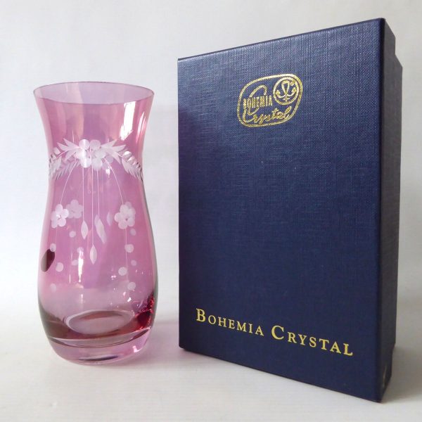 Vintage Bohemia Glass boxed pink irridescent pink flash cut vase. Czech + label - Image 8