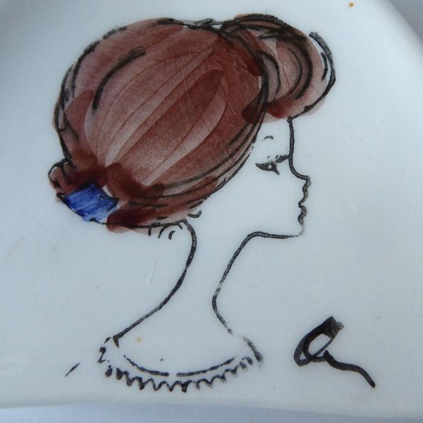 Vintage mid century small Italian pottery ceramic pin dish. Italy signed woman - Image 4