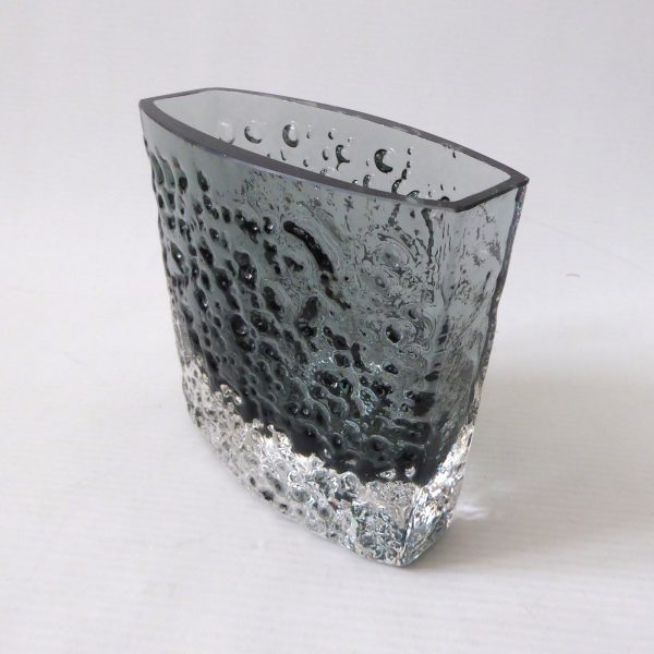 Whitefriars bow fronted nailhead 9685 pewter grey art glass vase, Baxter 60s/70s - Image 7