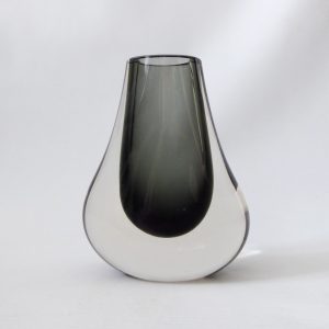 Whitefriars pewter grey hambone 9656 vintage art glass vase, 5.5" Baxter 1960s