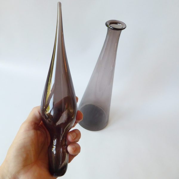 23" Empoli genie bottle decanter, Italian. Vintage conical art glass mid century - Image 10