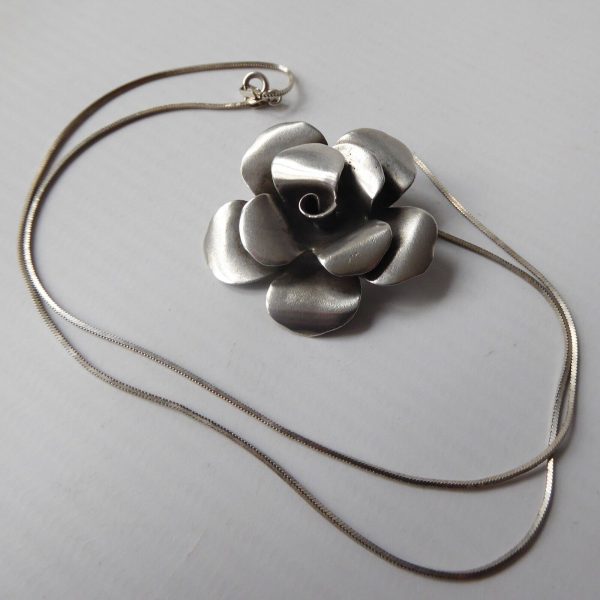 Ail Aluma sterling silver 925 rose flower pendant, 19" box chain necklace, 11g - Image 4
