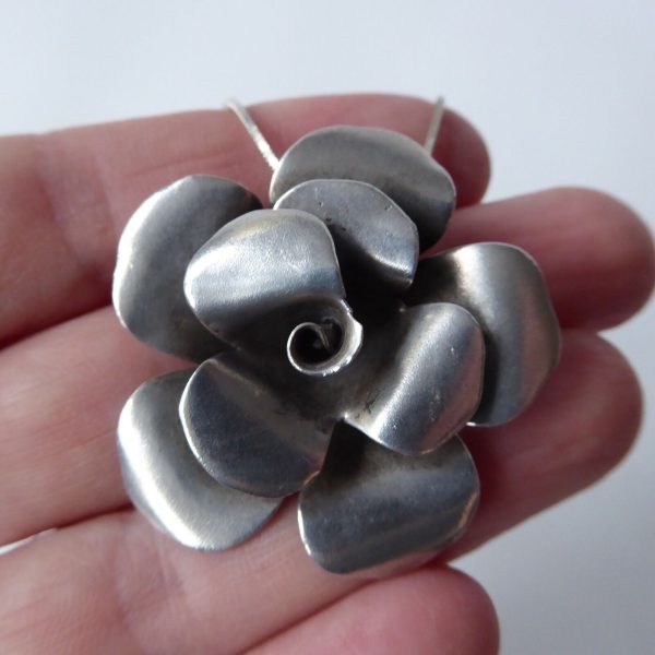Ail Aluma sterling silver 925 rose flower pendant, 19" box chain necklace, 11g - Image 9
