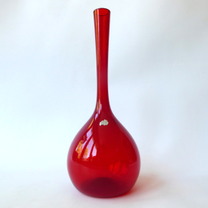 Arthur Percy Gullaskruf red art glass vase, Swedish HG 1950s 1960s mid century