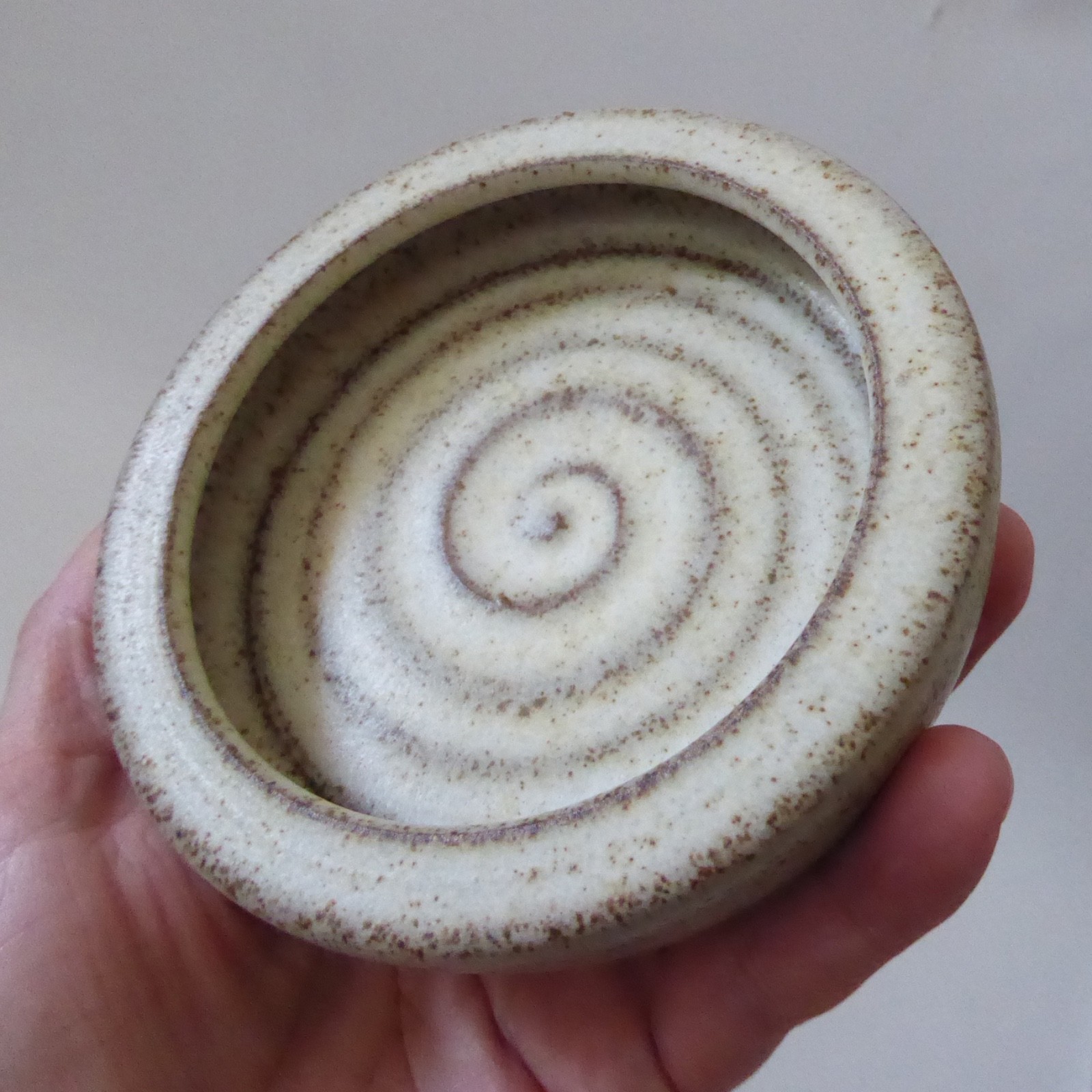 Broadstairs Pottery vintage wine bottle coaster, retro 1970s mid century, Kent - Image 6