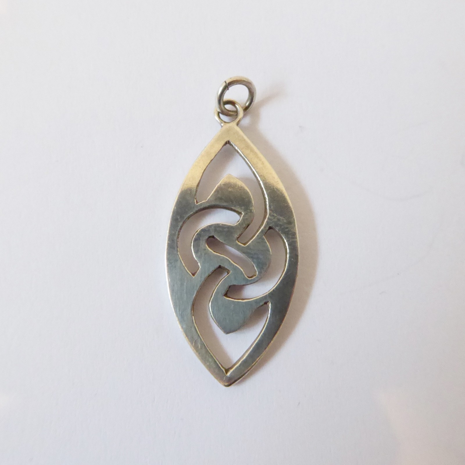 Celtic necklace pendant, sterling 925 silver. Oval ellipse openwork, stamped - Image 3