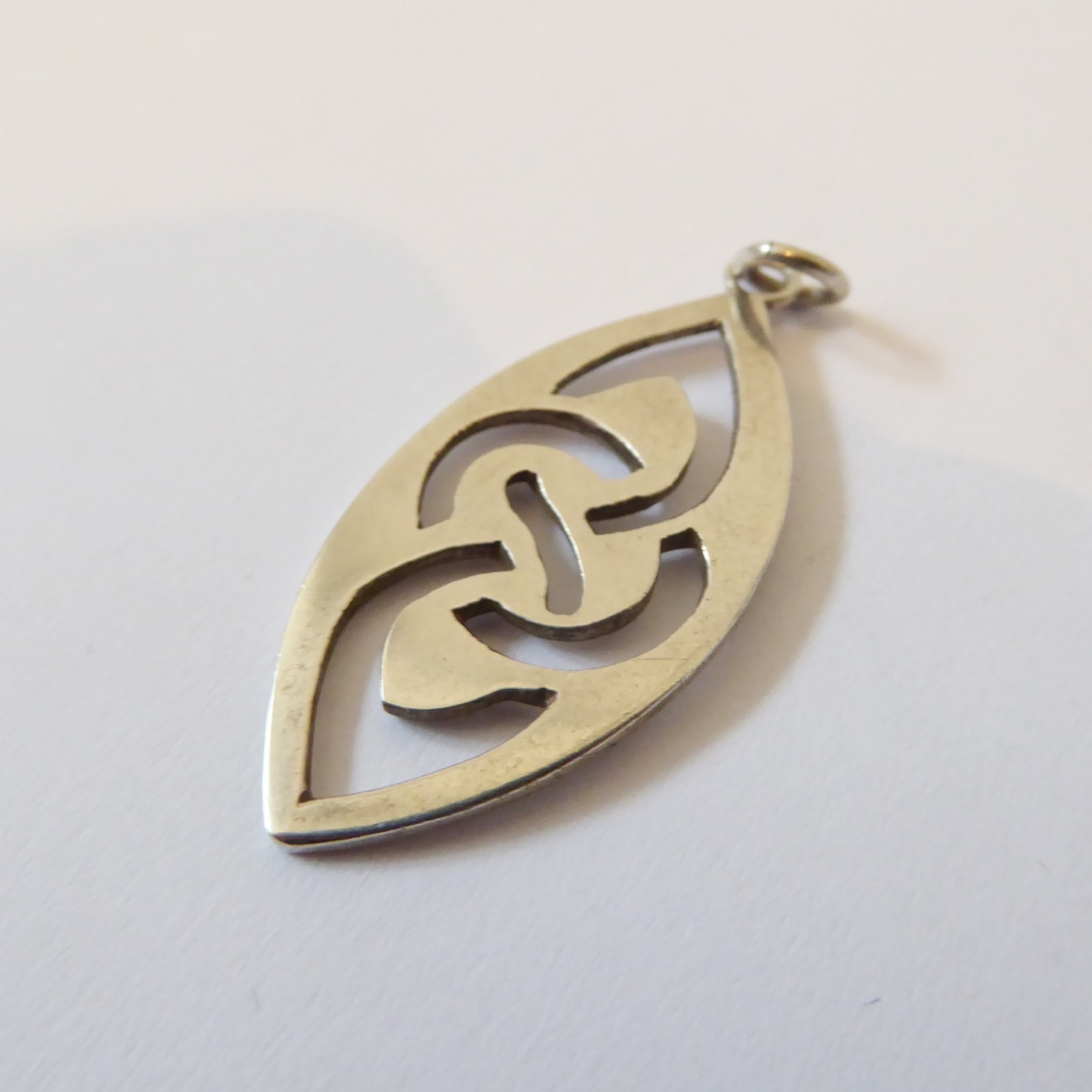 Celtic necklace pendant, sterling 925 silver. Oval ellipse openwork, stamped - Image 4