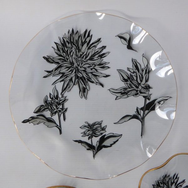 Chance Glass Silhouette Black & white floral set 3 plates. Vintage Flowers 1960s - Image 6