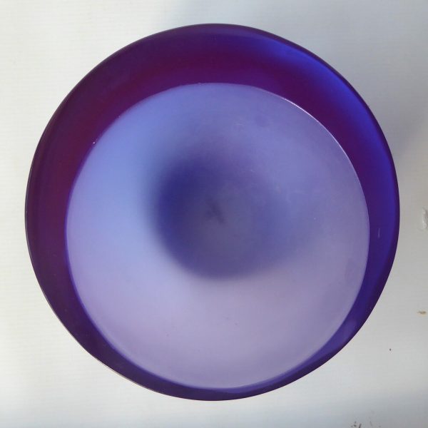 Christy lucite perspex large 8" geode bowl, flat rim, round. Mauve indigo lilac - Image 8