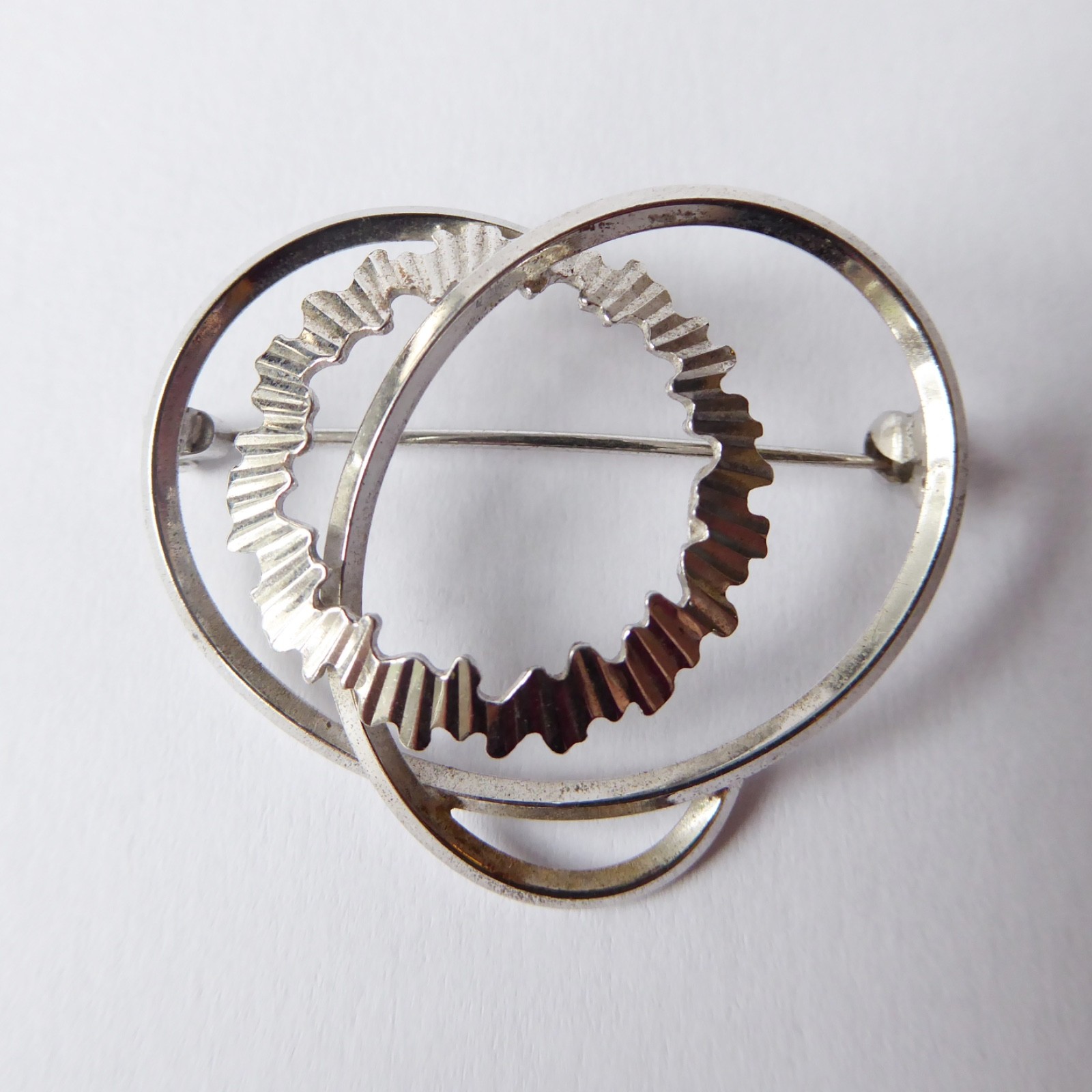 German vintage 800 silver brooch, modernist loops. K&L Kordes & Lichtenfels 60s - Image 3