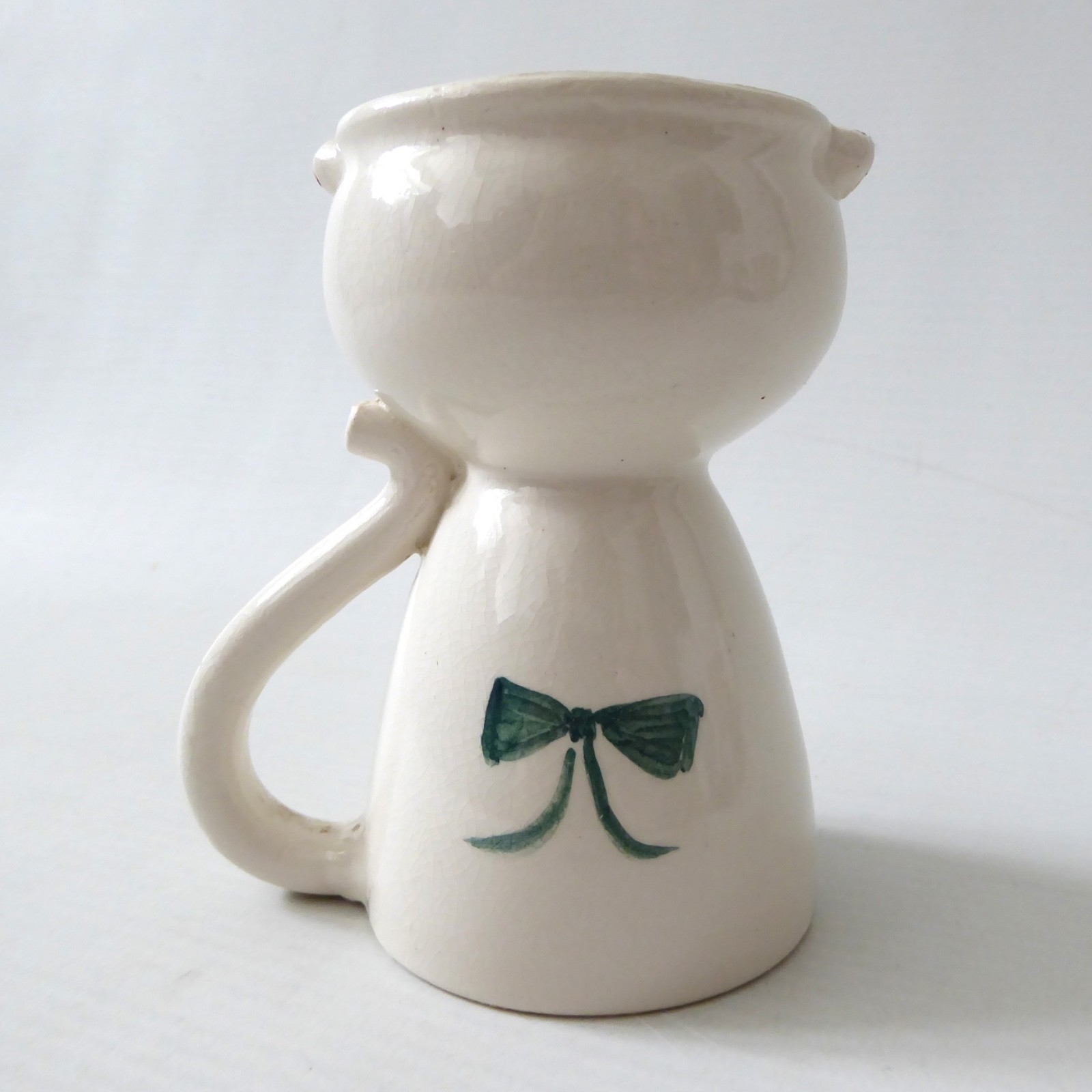 Hewett Ongar vintage pottery ceramic hand painted cute Miss Mouse egg cup, retro - Image 5