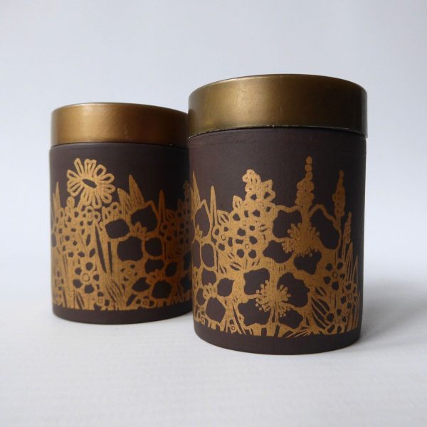 Hornsea salt & pepper pots, shakers, cruet. Lancaster Vitramic gold flowers, 70s - Image 3