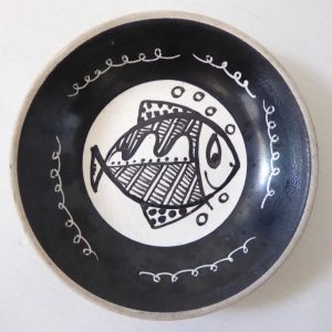 Jula Sidmouth ceramic pottery fish pin dish, black + white stylised 1950s bowl