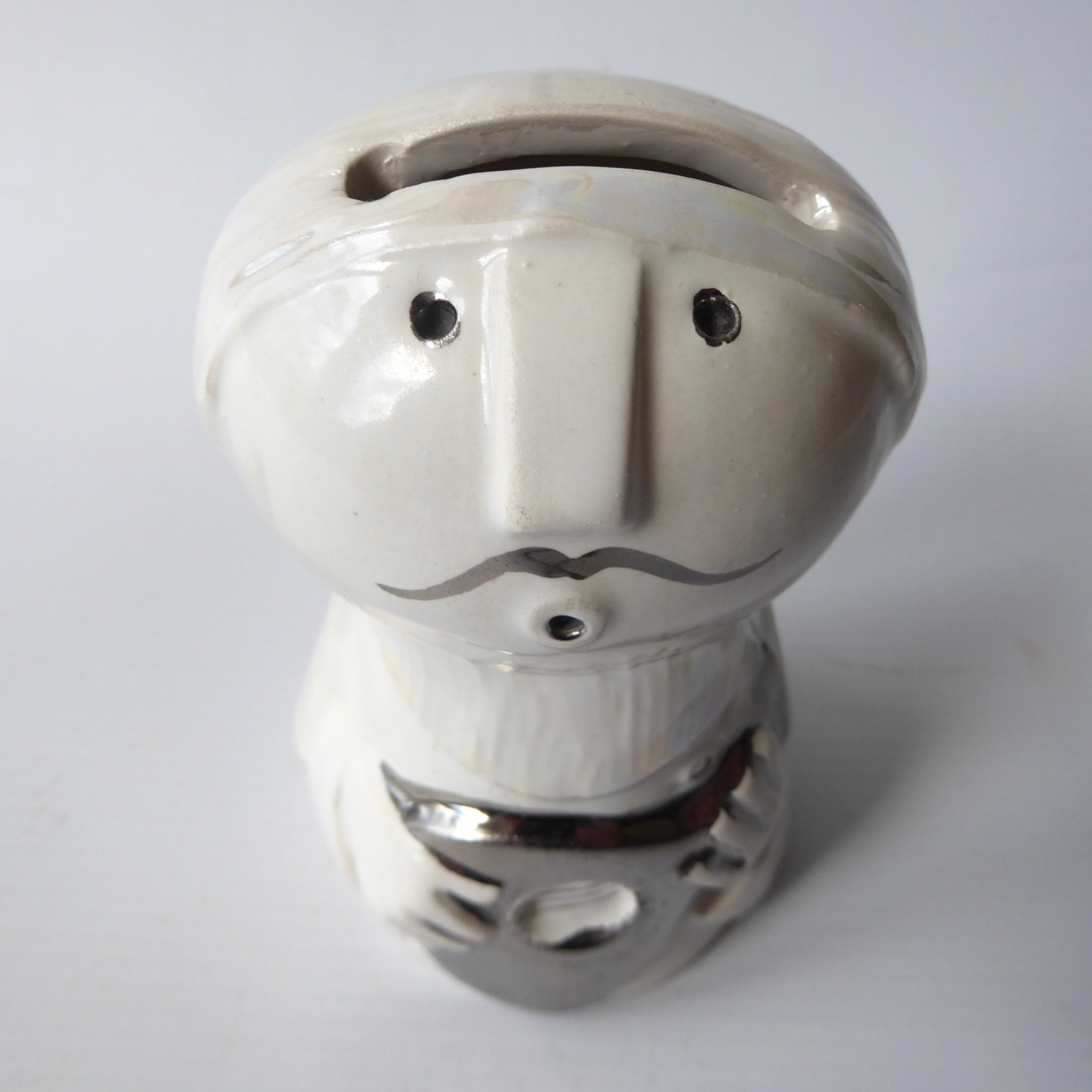 Kenneth Townsend Iden Pottery Rye ceramic pottery guitarist money box figurine - Image 5