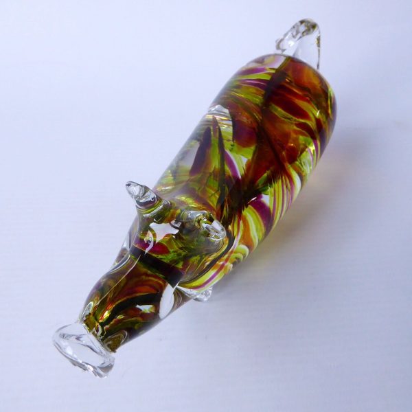 Mdina Malta art glass pig figurine signed. 2006 lime green plum swirls. 6.5" pig - Image 5
