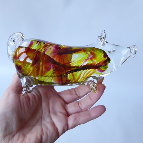 Mdina Malta art glass pig figurine signed. 2006 lime green plum swirls. 6.5" pig - Image 8