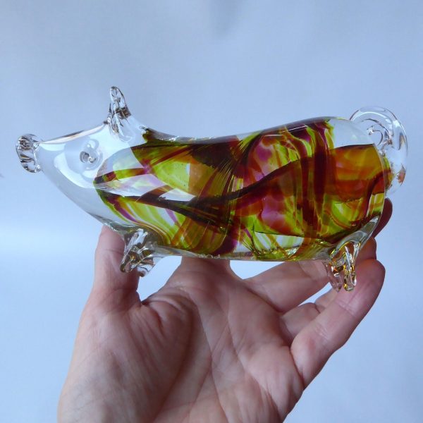 Mdina Malta art glass pig figurine signed. 2006 lime green plum swirls. 6.5" pig - Image 9
