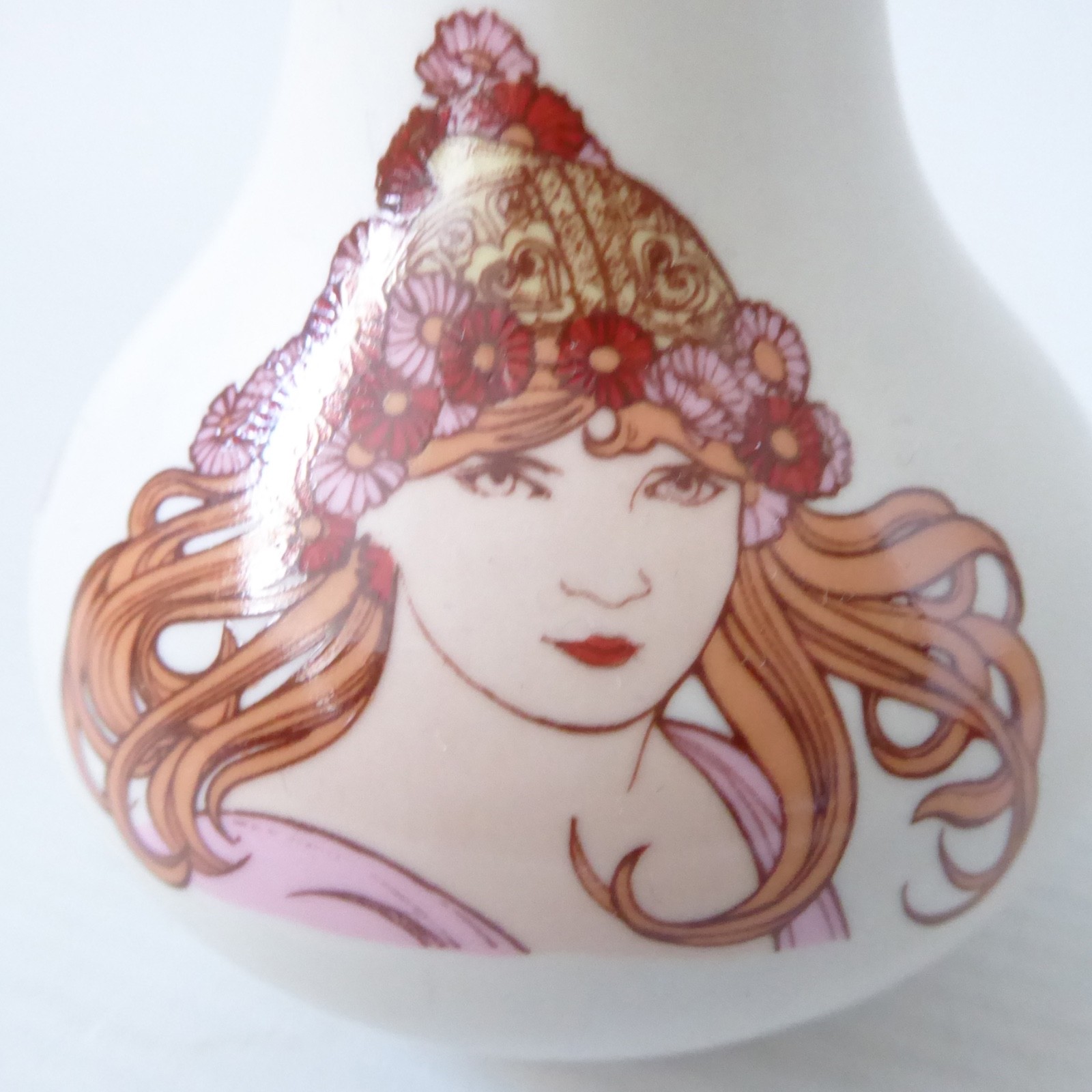 Poole Pottery Fleurie 6" bud vase. Ceramic Art Nouveau-style female 1979-1980 - Image 8