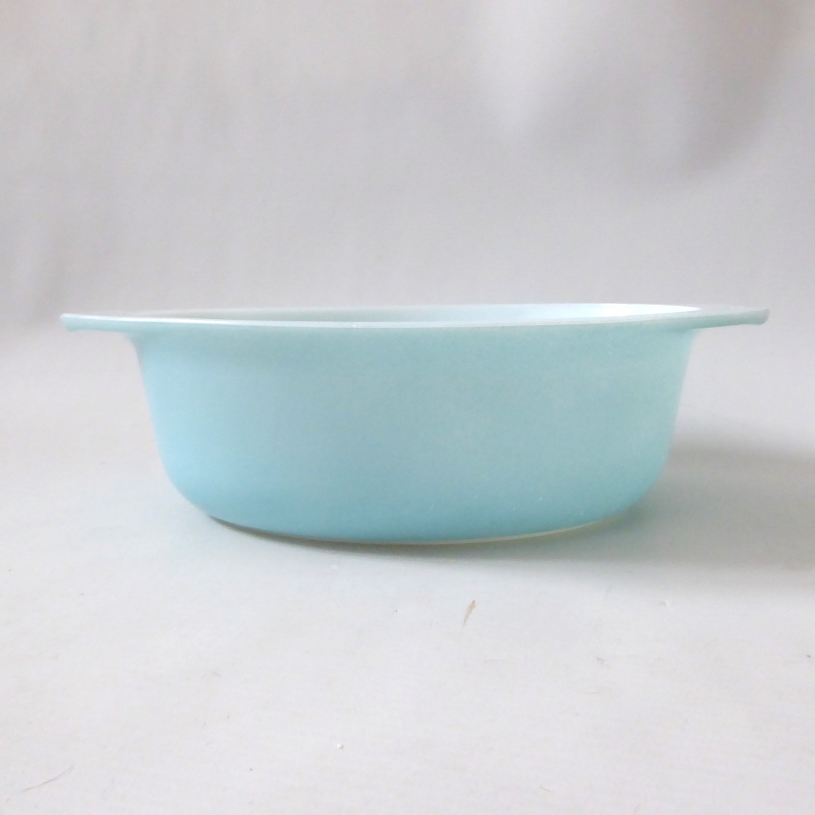 Pyrex JAJ Weardale duck egg blue oval 2220 casserole dish bowl. Vintage 1960s - Image 3