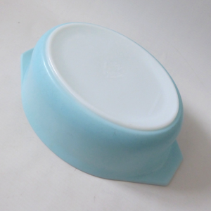 Pyrex JAJ Weardale duck egg blue oval 2220 casserole dish bowl. Vintage 1960s