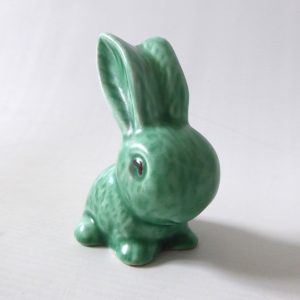 Sylvac 8cm small snub nosed bunny rabbit figurine, green vintage ceramic figure