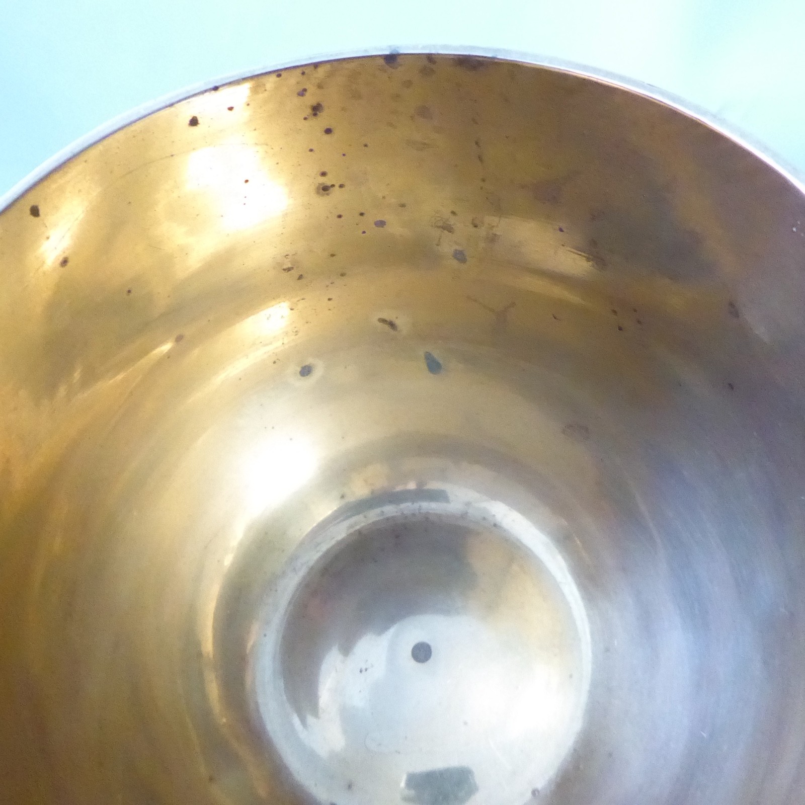 True vintage BRASS pineapple missing top. Ice bucket, plant pot holder, vase etc - Image 12