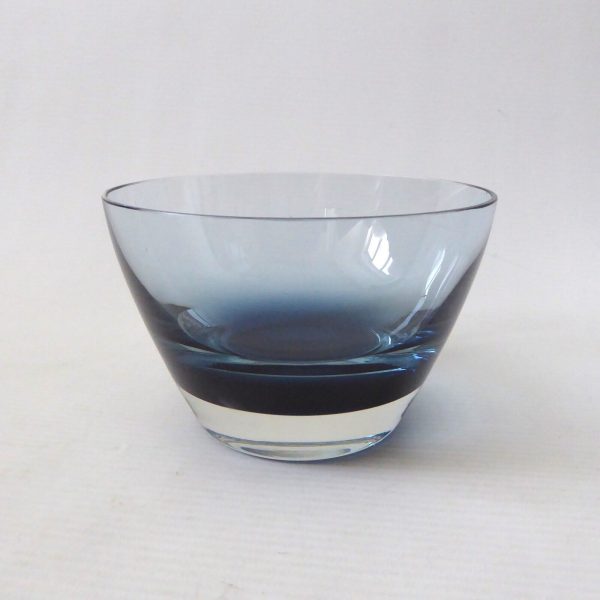 Vintage 1970s Caithness art glass bowl, Stroma 4023, twilight blue cased dish - Image 3