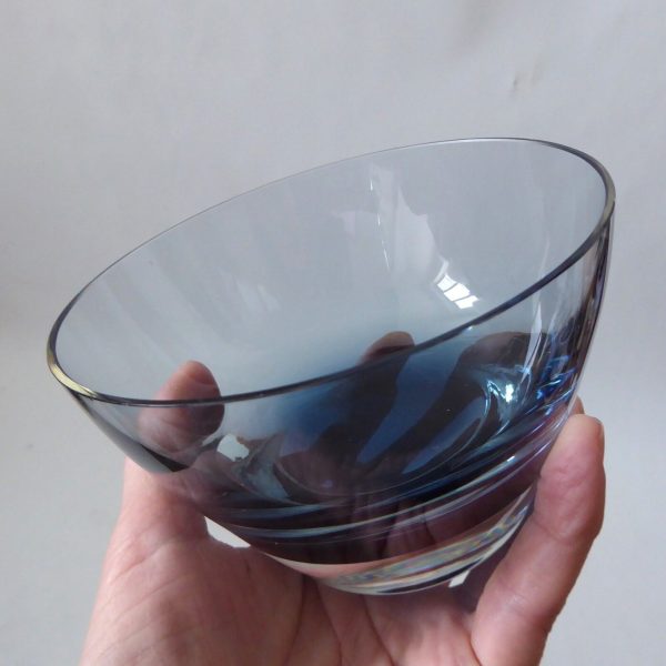 Vintage 1970s Caithness art glass bowl, Stroma 4023, twilight blue cased dish - Image 7