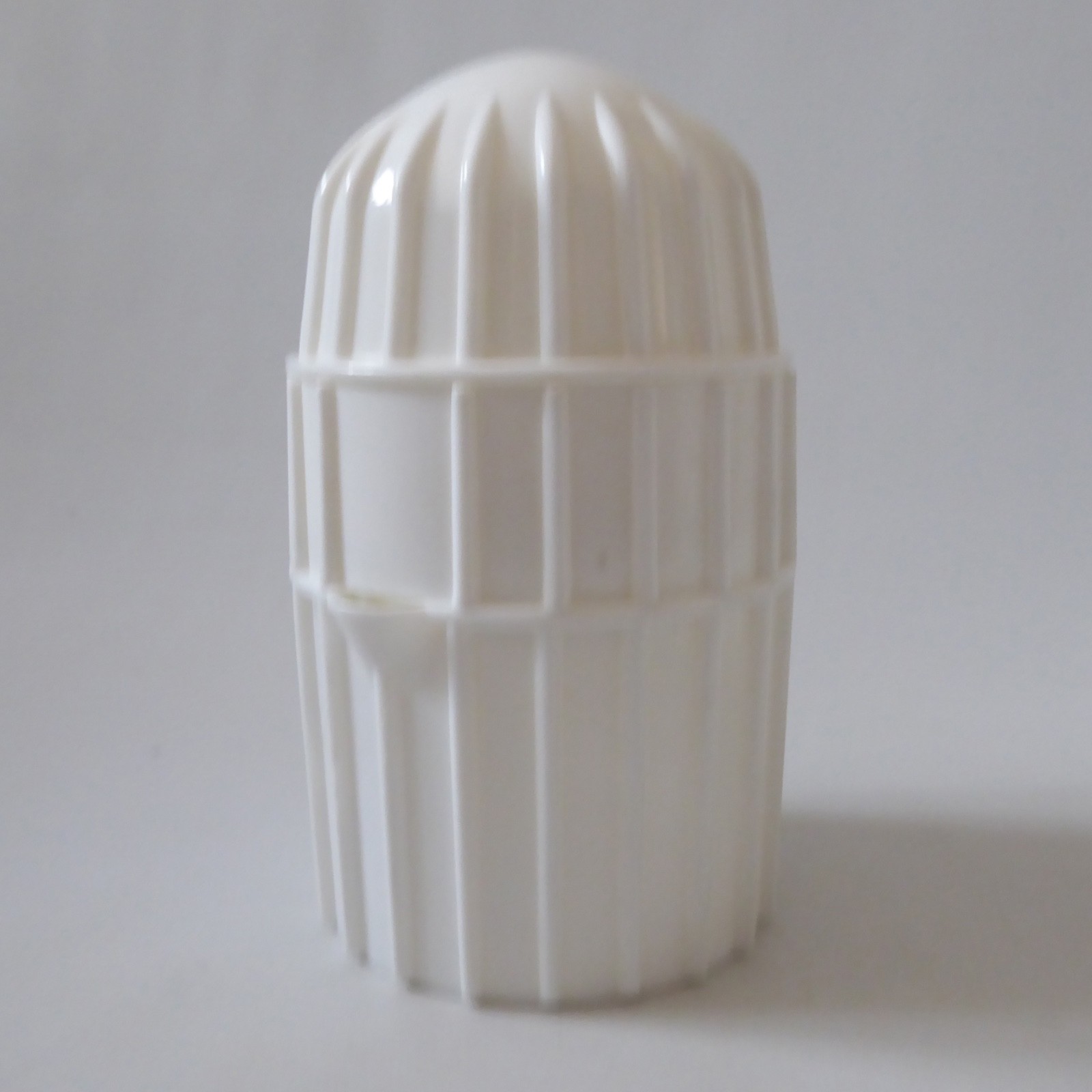 Vintage 1970s Italian white plastic citrus squeezer & jug. Orange lemon retro - Image 2