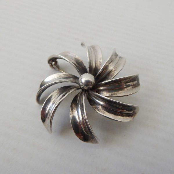 Vintage BM B.Munksgaard Danish sterling silver 925 flower brooch mid century 60s - Image 4
