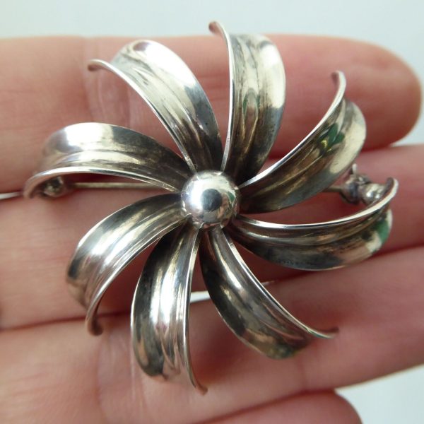 Vintage BM B.Munksgaard Danish sterling silver 925 flower brooch mid century 60s - Image 5