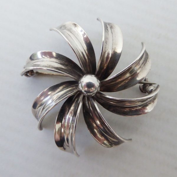 Vintage BM B.Munksgaard Danish sterling silver 925 flower brooch mid century 60s