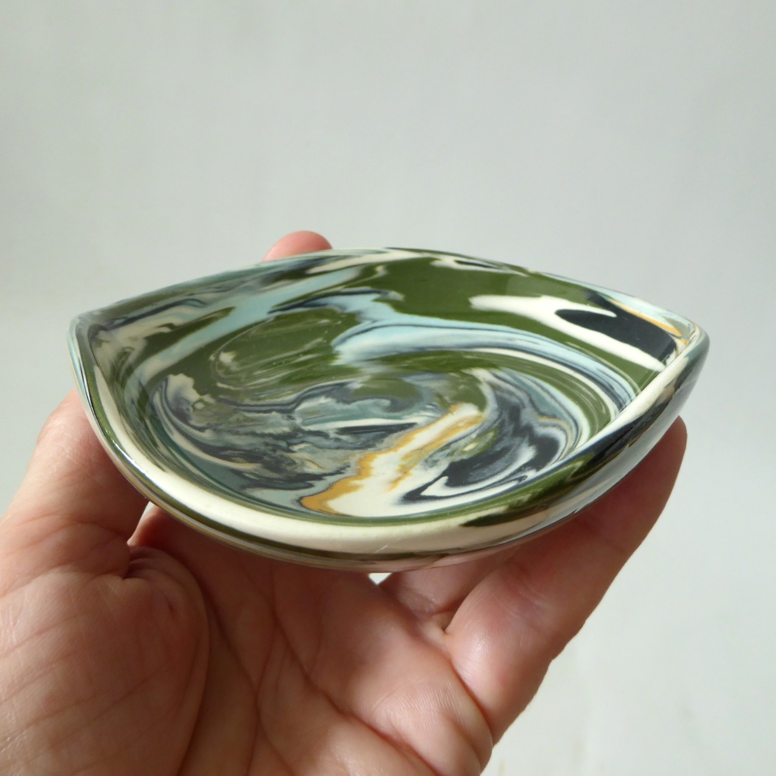 Vintage Henry Gee, Protean Pottery, Dunster pin dish, Studio 50s marbled swirls - Image 8