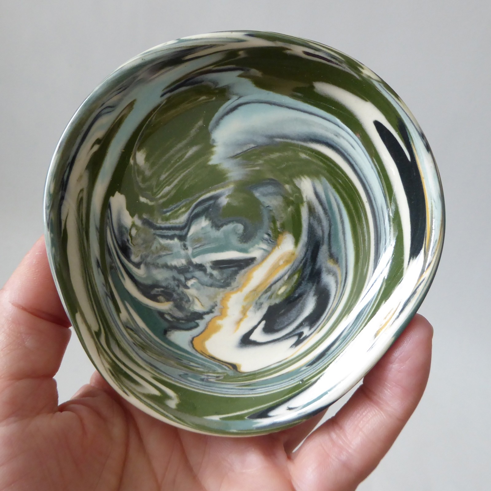 Vintage Henry Gee, Protean Pottery, Dunster pin dish, Studio 50s marbled swirls - Image 9