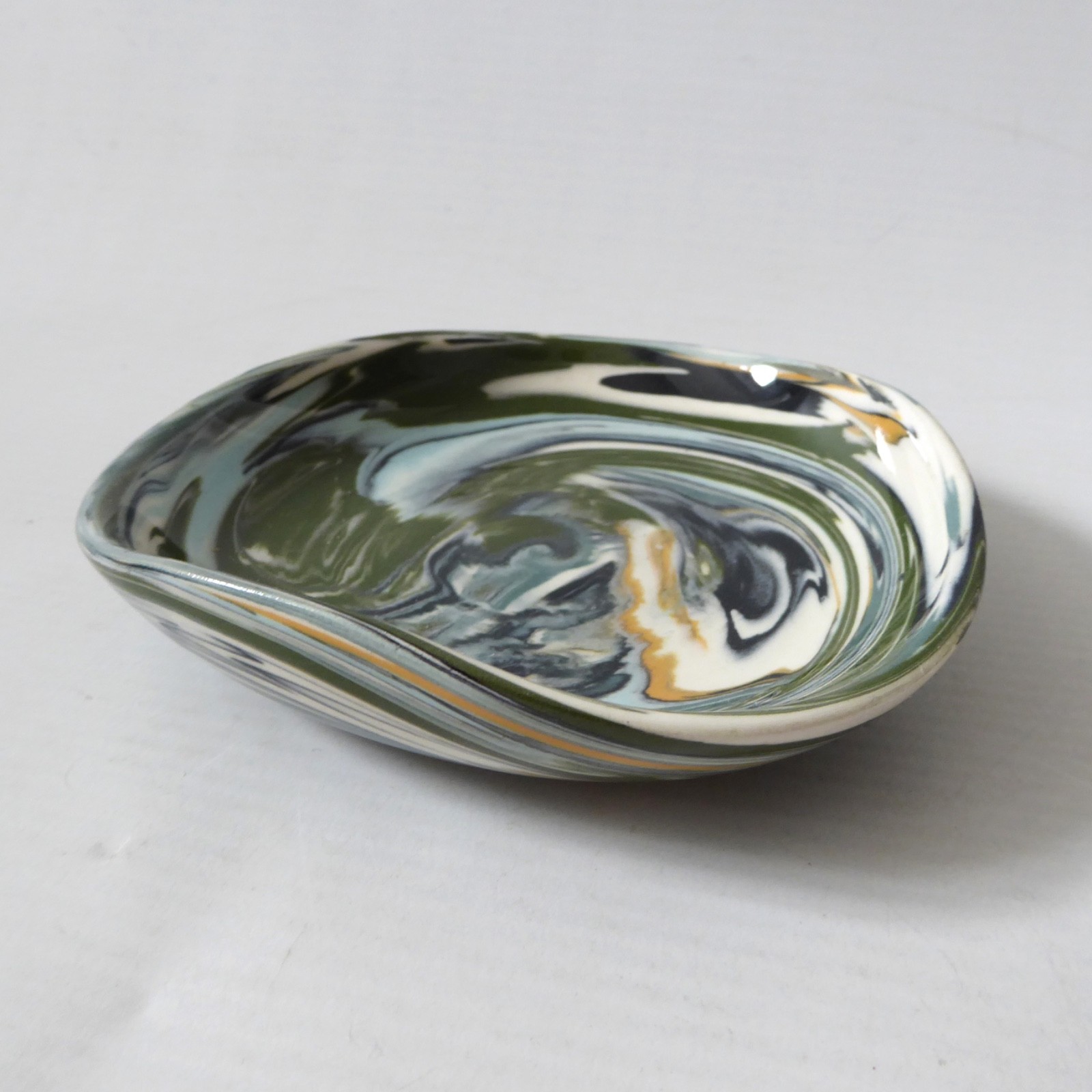 Vintage Henry Gee, Protean Pottery, Dunster pin dish, Studio 50s marbled swirls