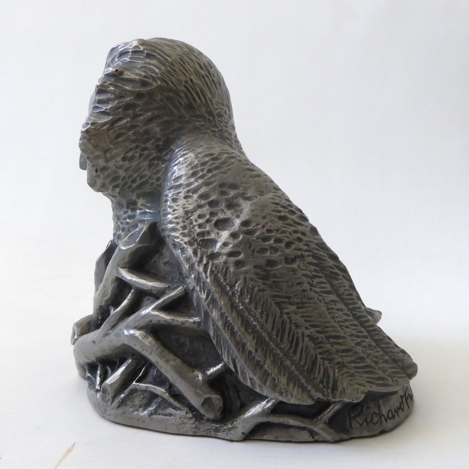 Vintage Richard Fisher pewter owl sculpture figure statue, 1.7kg Signed metal - Image 4