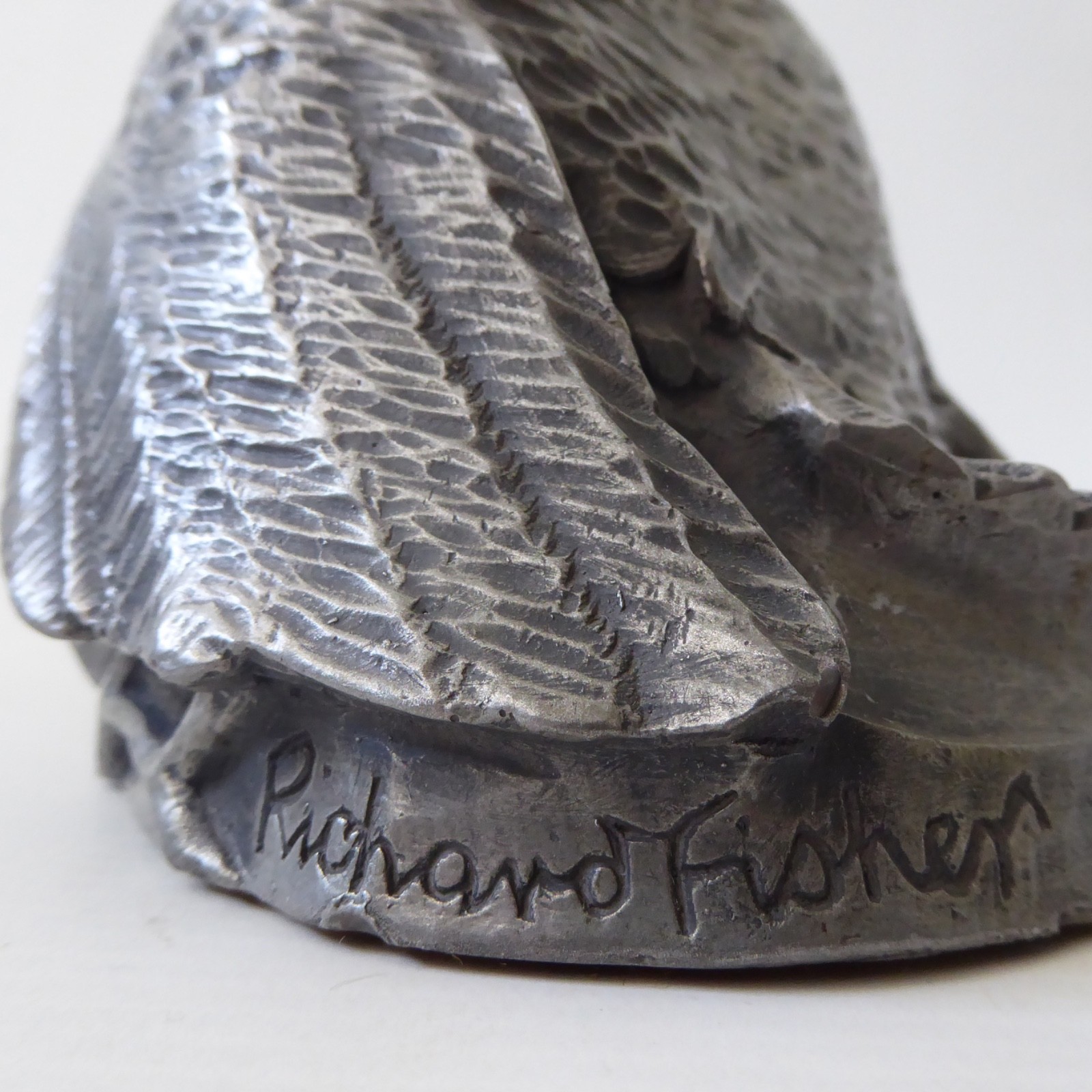 Vintage Richard Fisher pewter owl sculpture figure statue, 1.7kg Signed metal - Image 5