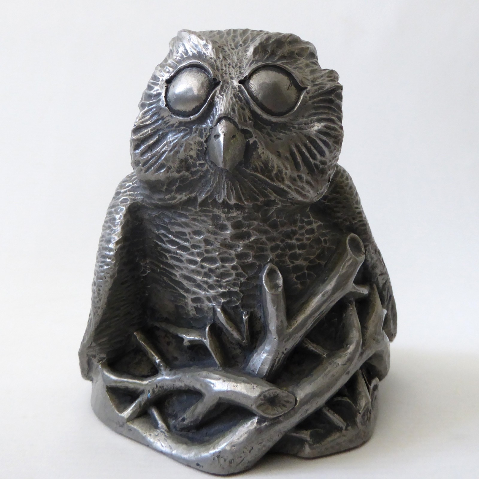 Vintage Richard Fisher pewter owl sculpture figure statue, 1.7kg Signed metal