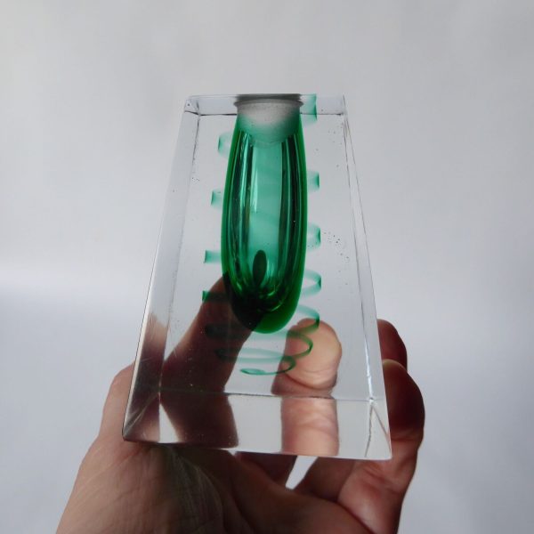 Vintage art glass ornamental perfume bottle + stopper, green swirl faceted block - Image 12