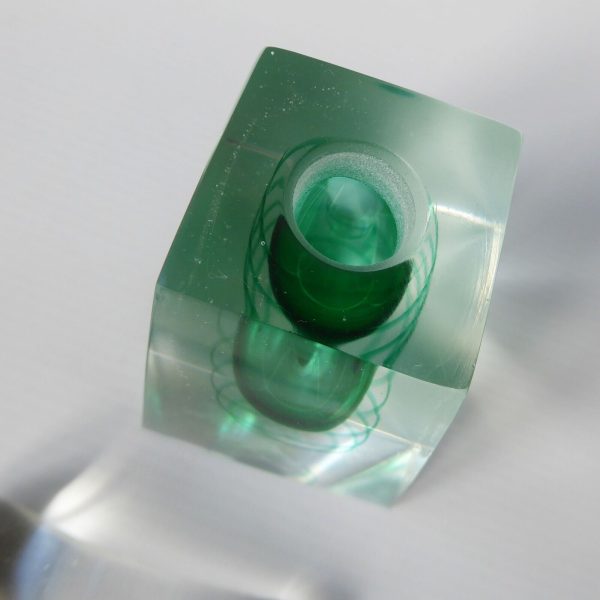 Vintage art glass ornamental perfume bottle + stopper, green swirl faceted block - Image 8