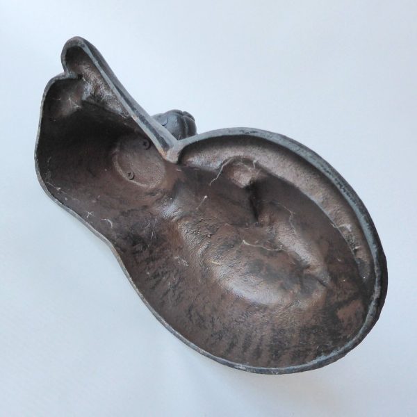 Vintage cast iron sleeping black cat door stop ornament, 1950s 1960s mid century - Image 13