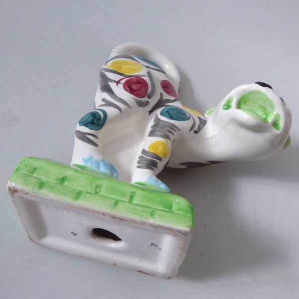 Vintage scaredy cat, ceramic angry figurine. English vintage kitsch statue 1950s - Image 13