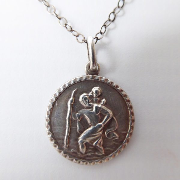 Vintage sterling 925 silver small round St Christopher pendant & 17" necklace - Image 5