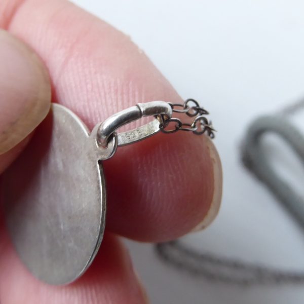 Vintage sterling 925 silver small round St Christopher pendant & 17" necklace - Image 10