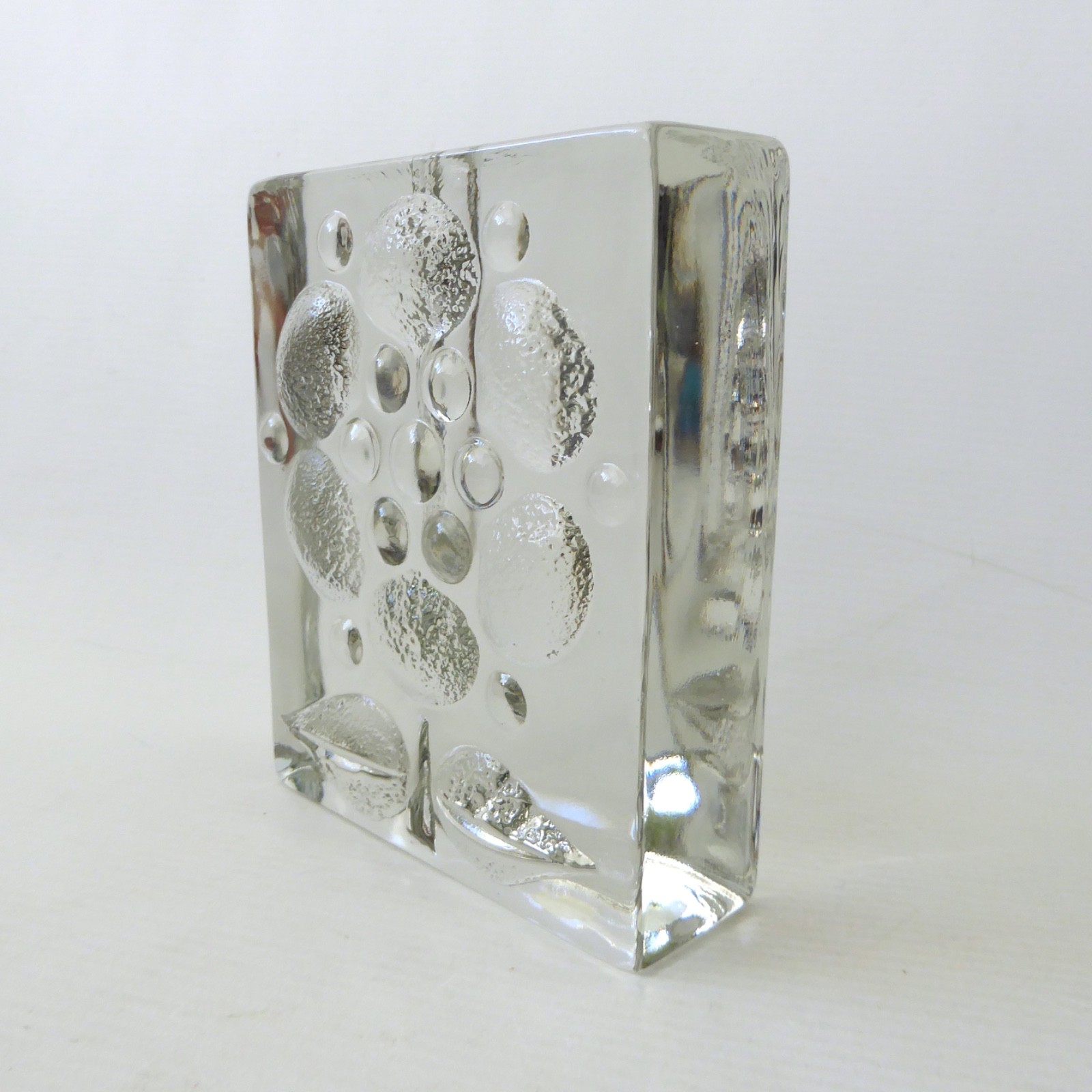 Walther Glas art glass bud vase solifleur, op art abstract flower block, vintage - Image 9