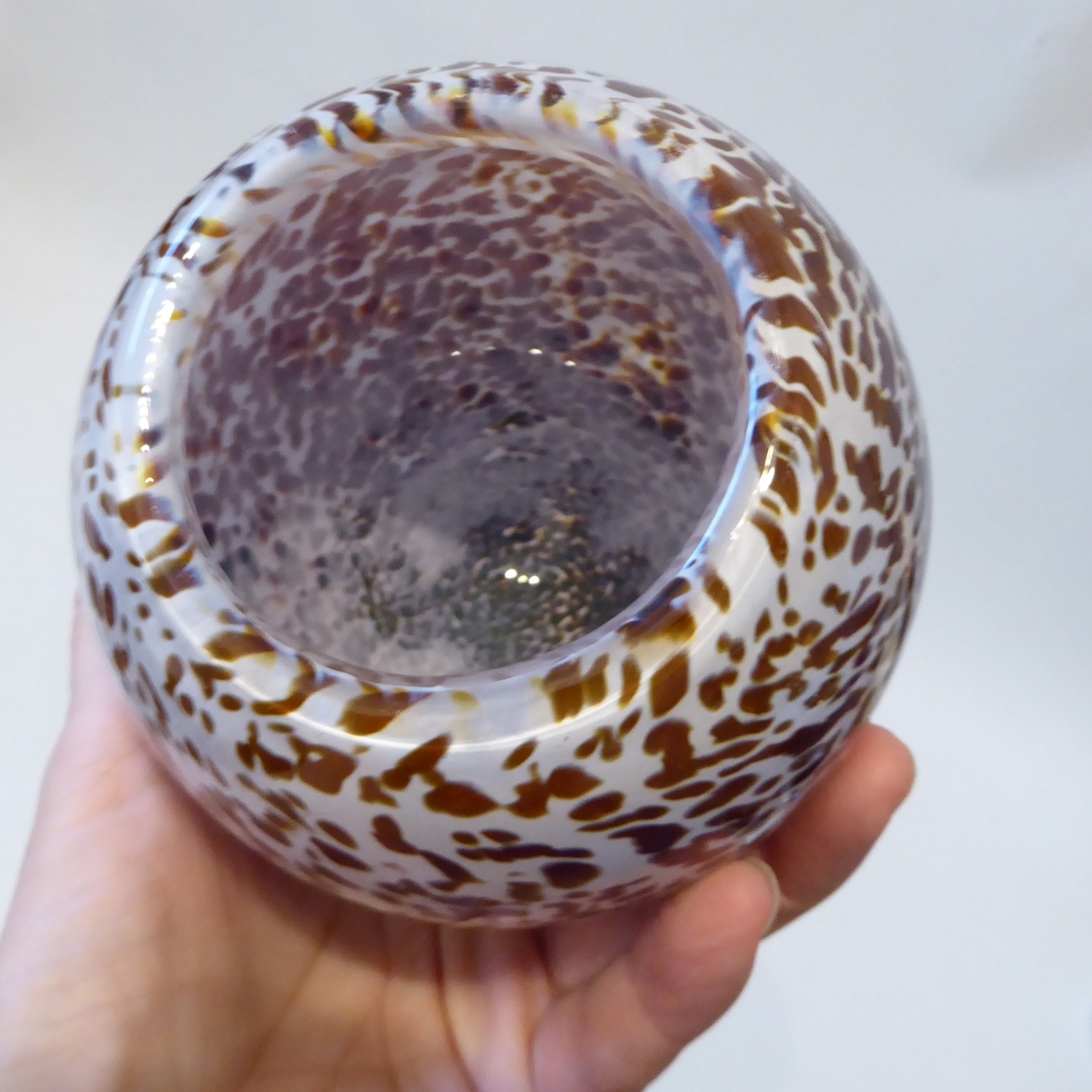 Wedgwood art glass speckled vase, oval vintage brown speckled cased RSW103 retro - Image 6