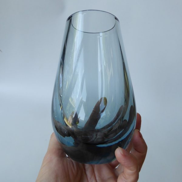Whitefriars 9538 art glass vase, Arctic Blue bulbous 6". Vintage 1960s mid cent. - Image 4