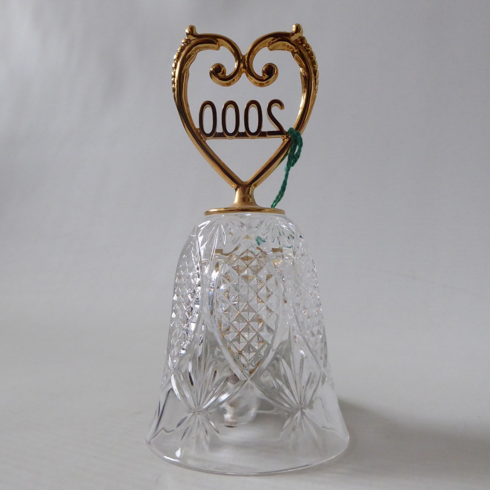 Year 2000 Killarney Ireland 24% lead crystal glass bell 22 carat gold finish Y2K - Image 9